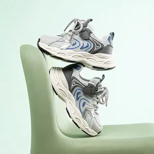 Atmungsaktive Mesh-Chunky-Sneaker für Kinder mit modischem grau-blauem Patchwork-Design