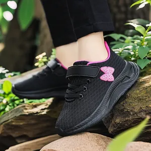 Chaussures de sport respirantes noires pour filles avec papillon rose pour loisirs extérieurs