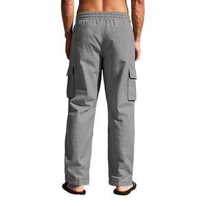 Vista posteriore dei pantaloni cargo da uomo in lino con tasche laterali grigio