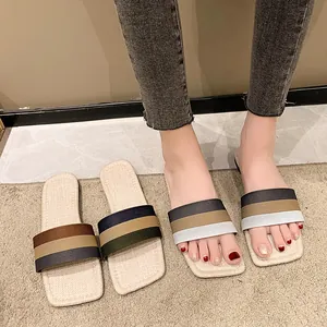 Chaussons d'été en lin avec brides rayées et semelle intérieure antidérapante