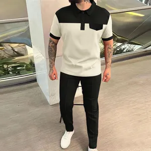 Detailansicht des Herren Waffelstrick Polo-Sets mit Farblock-Design in Beige und Schwarz