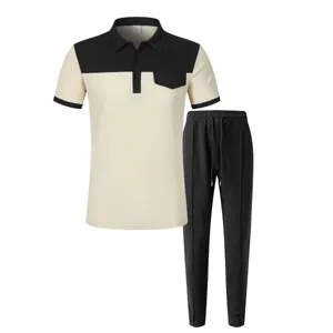 Detaillierte Ansicht des Herren-Zweiteilers aus Waffelstrick mit Poloshirt und Hose