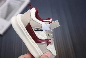 Toddler sneakers with quilted pattern and hook-and-loop strap in burgundy and cream