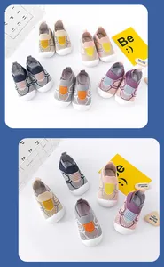Vista detallada de las múltiples variantes de color para zapatos de punto suaves para bebés