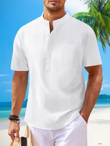Camisa Henley blanca de cuello mao para hombre en tejido texturizado para look playero casual