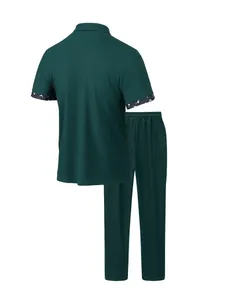Rückansicht des dunkelgrünen Waffelstrick-Sportsets für Herren mit kurzen Ärmeln