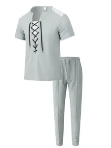 Détail de l'ensemble décontracté gris en maille gaufrée pour hommes avec col lacé