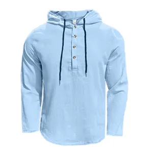Hellblaues Langarm-Kapuzenshirt aus Leinen für Herren mit lässigem Henley-Knopfhals