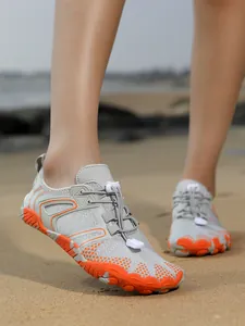 Schnelltrocknende, atmungsaktive Wasserschuhe für Strand und Schwimmen mit rutschfester Sohle