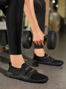 Chaussures de fitness noires antidérapantes pour squats et haltérophilie professionnelle