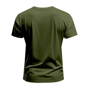 Vista posteriore dettagliata di una t-shirt da uomo slim fit a maniche corte verde oliva