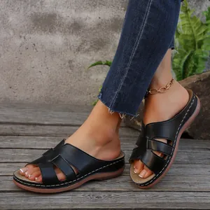 Cómodas sandalias de cuña negras para mujer con suela de plataforma para el verano