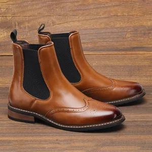Κλασικές ανδρικές καφέ μπότες Chelsea Brogue με ελαστικά πλαϊνά πάνελ