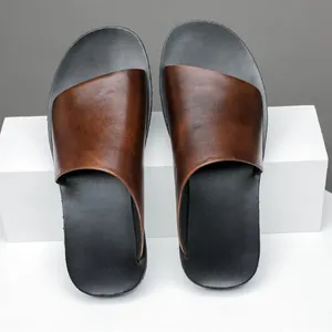 Ciabatte da uomo in pelle marrone vintage con suola antiscivolo per il tempo libero