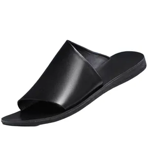Ciabatte da uomo in pelle nera premium con design a fascia singola e suola morbida