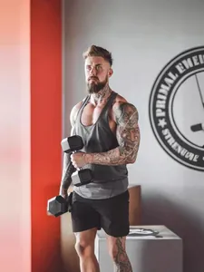 Débardeur de fitness gris sans manches à séchage rapide pour hommes pour l'entraînement