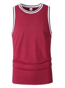 Rotes schnelltrocknendes Sport-Tanktop mit gestreiftem Halsausschnitt und Armlöchern
