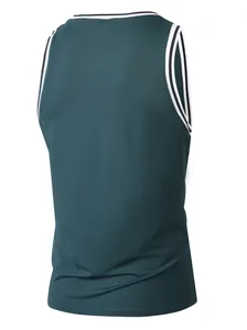 Rückansicht eines dunkelgrünen Herren-Sport-Tanktops mit gestreiften Rippbündchen
