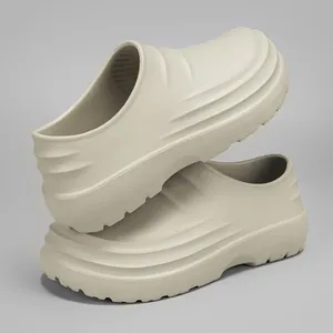 Wasserdichte rutschfeste Kochschuhe mit dicken Sohlen und minimalistischem Design