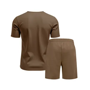 Vista posteriore del set coordinato uomo t-shirt in jersey e pantaloncini marroni