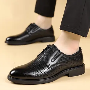 Elegant breathable black perforated men's business casual leather dress shoes for summer