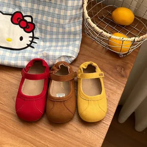 Cómodos zapatos Mary Jane para niñas en rojo, marrón y amarillo con suela blanda
