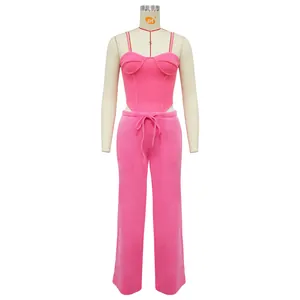 Sexy roze tweedelige set van gewassen katoen met een hemdje en een wijde broek