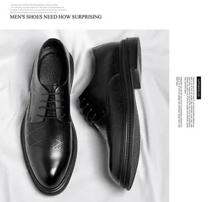Detailansicht eleganter schwarzer, perforierter Herren-Business-Schuhe aus Leder mit Schnürsenkeln