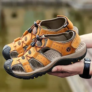 Men's outdoor leather sandals with closed-toe anti-collision and breathable design.