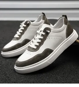 Men's retro low-top sneakers featuring white leather and gray pigskin suede overlays