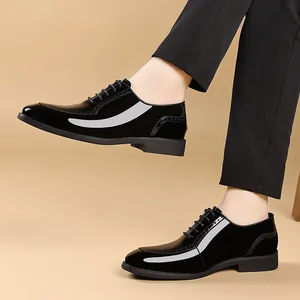 Herren Business Formelle Rindleder Schuhe Glänzendes Lackleder Brogue Geschnitzt Spitze Zehe Schnürschuhe Hochzeit Party Britischer Stil