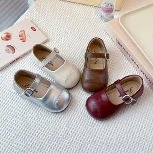 Classic girls round toe Mary Jane flat shoes with buckle straps in four stylish colors