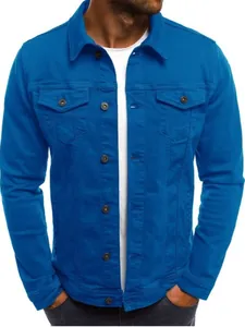 Chaqueta vaquera azul brillante clásica para hombre con botones y bolsillos útiles