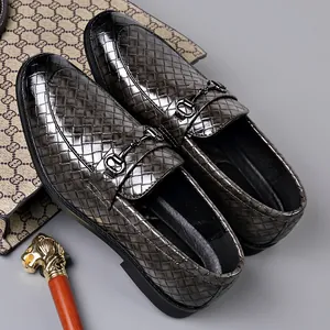 Men's woven leather business loafers with metal buckle in dark grey