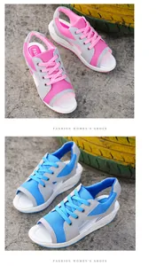 Comfortabele dames wedge sandalen in snoepkleuren met ademend mesh en grijze accenten.