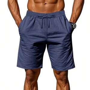 Vista dettagliata di alta qualità dei pantaloncini casual da uomo in lino blu con coulisse