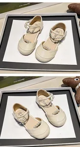 Elegante beige Mädchen Prinzessin Sandalen mit Perlenbesatz und weicher Antirutschsohle