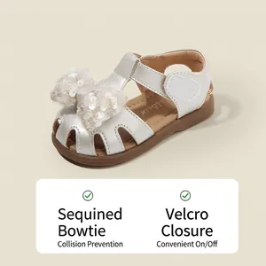 Silberne Kleinkinder Mädchen Sandalen mit glitzernder Pailletten-Schleife und Klettverschluss