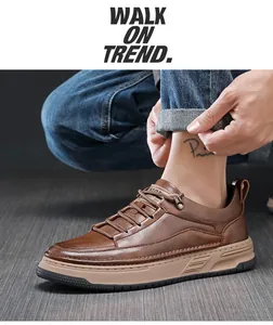 Vista dettagliata di scarpe casual da uomo in pelle marrone in stile retrò inglese