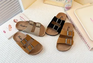 Colección de sandalias mate con doble hebilla para niña en cuatro colores retro