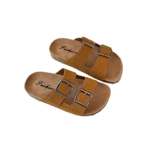 Elegantes sandalias de ante marrón para niñas con hebillas ajustables y suela blanda