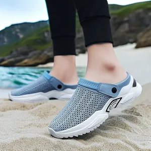 Lichtgewicht ademende blauwe mesh klompen voor heren zomer strand wandelsandalen