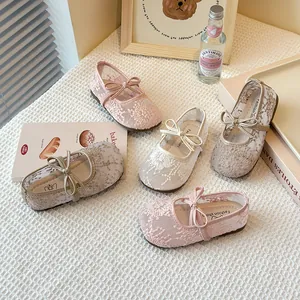 Breathable lace mesh Mary Jane shoes for girls with elegant bow detail and flat sole