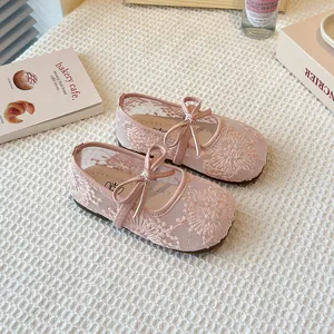 Breathable pink lace mesh Mary Jane shoes for girls with decorative butterfly bow