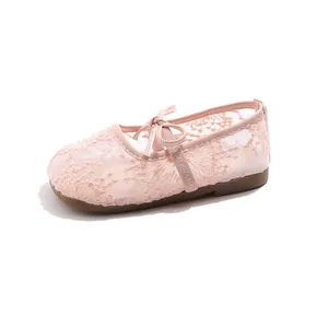 Breathable pink lace mesh Mary Jane shoes for girls featuring a stylish bow detail