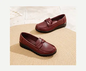 Mocassins confortables en cuir bordeaux pour femmes avec semelle souple et nœud