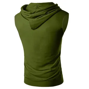 Detailansicht der Rückseite des olivgrünen Herren-Fitness-Kapuzen-Tanktops für Sport