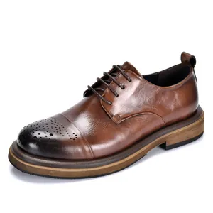 Ανδρικά καφέ δερμάτινα παπούτσια Derby business casual με χοντρή σόλα και σχέδιο brogue