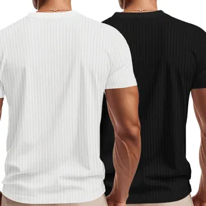 Detailansicht der Rückseite von Herren-T-Shirts mit Rippstrick in Schwarz und Weiß