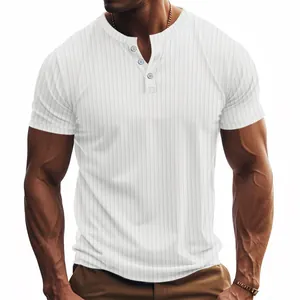 Schnelltrocknendes weißes Henley-Shirt mit Rippenstruktur und Knopfleiste für Herren